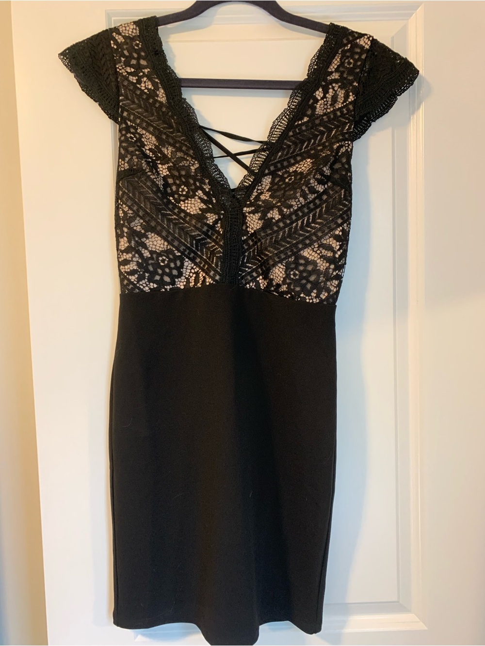 Lulu's Black Lace-Overlay V-Neck Sheath Dress